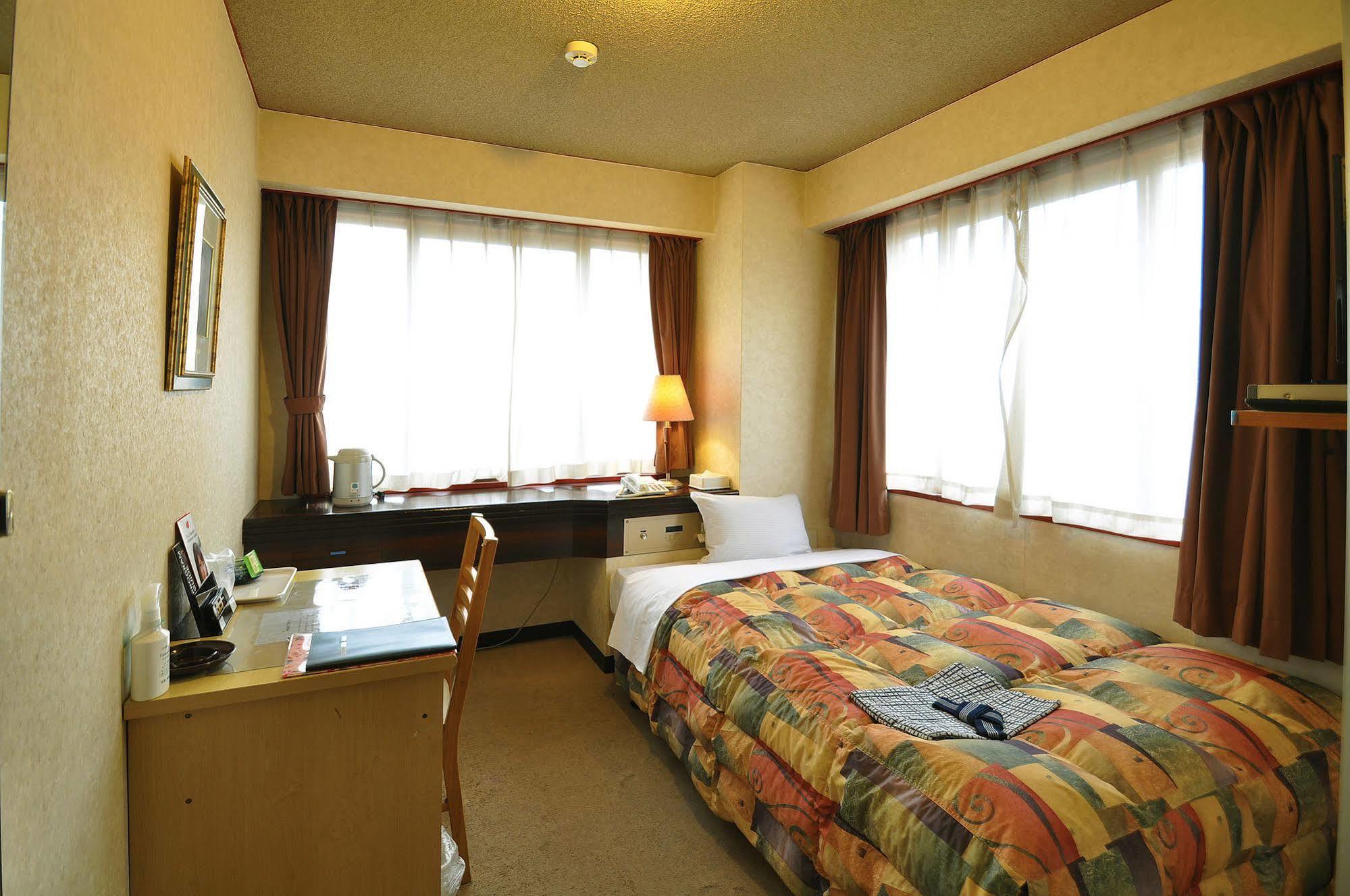 Business Hotel Atelier Каґошіма Екстер'єр фото